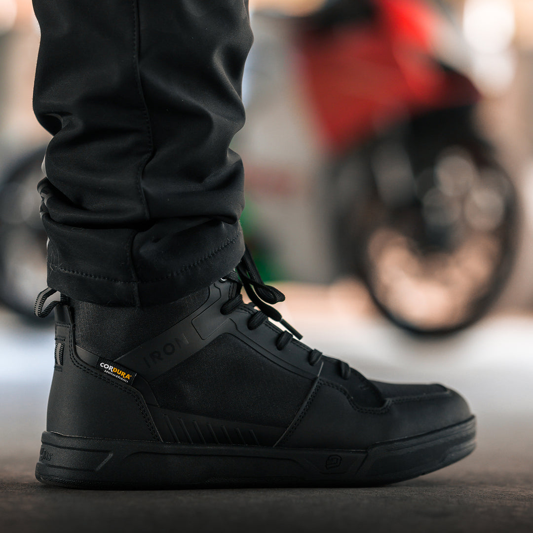 Urban_street-style_motorcycle_shoes