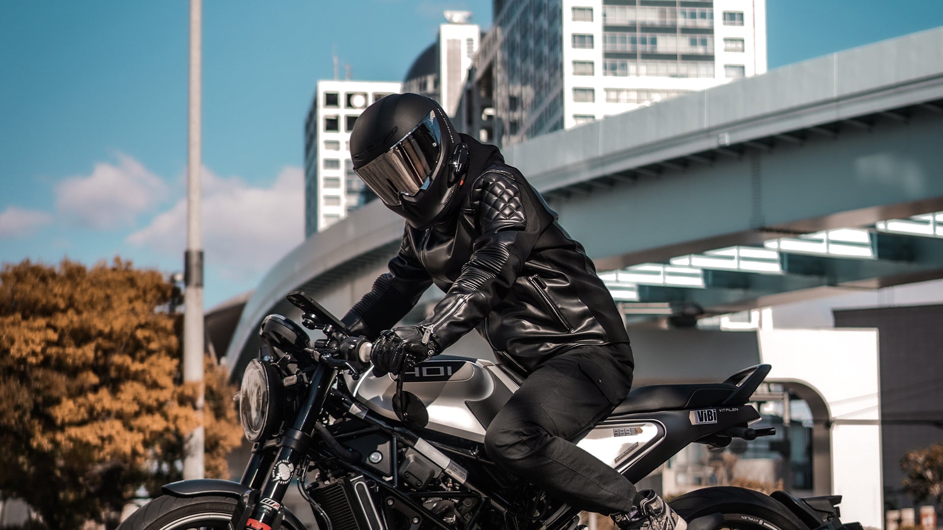 Urban motorcycle safety tricks