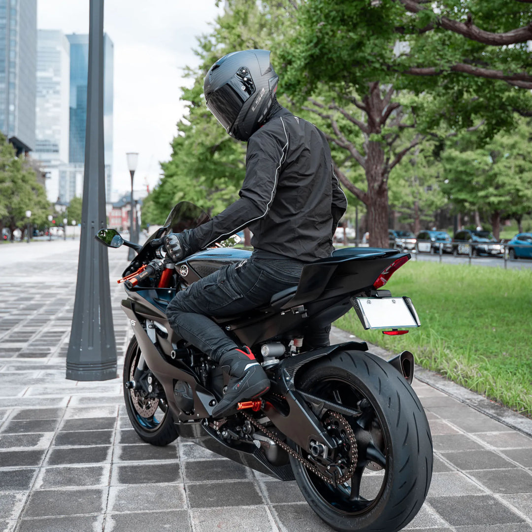 Motorcycle jacket for hot weather riding
