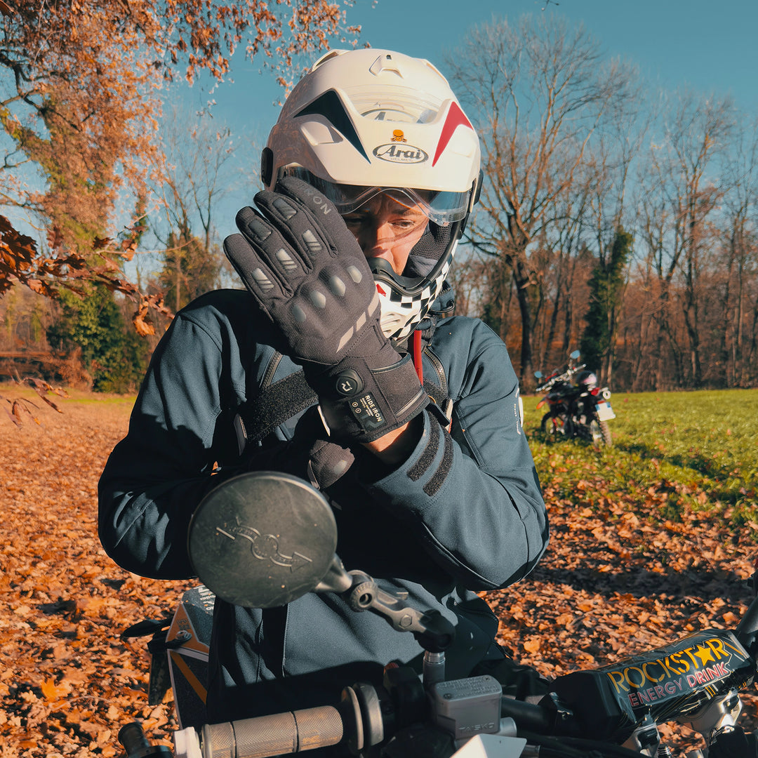 heated motorcycle gloves for commuting in winter